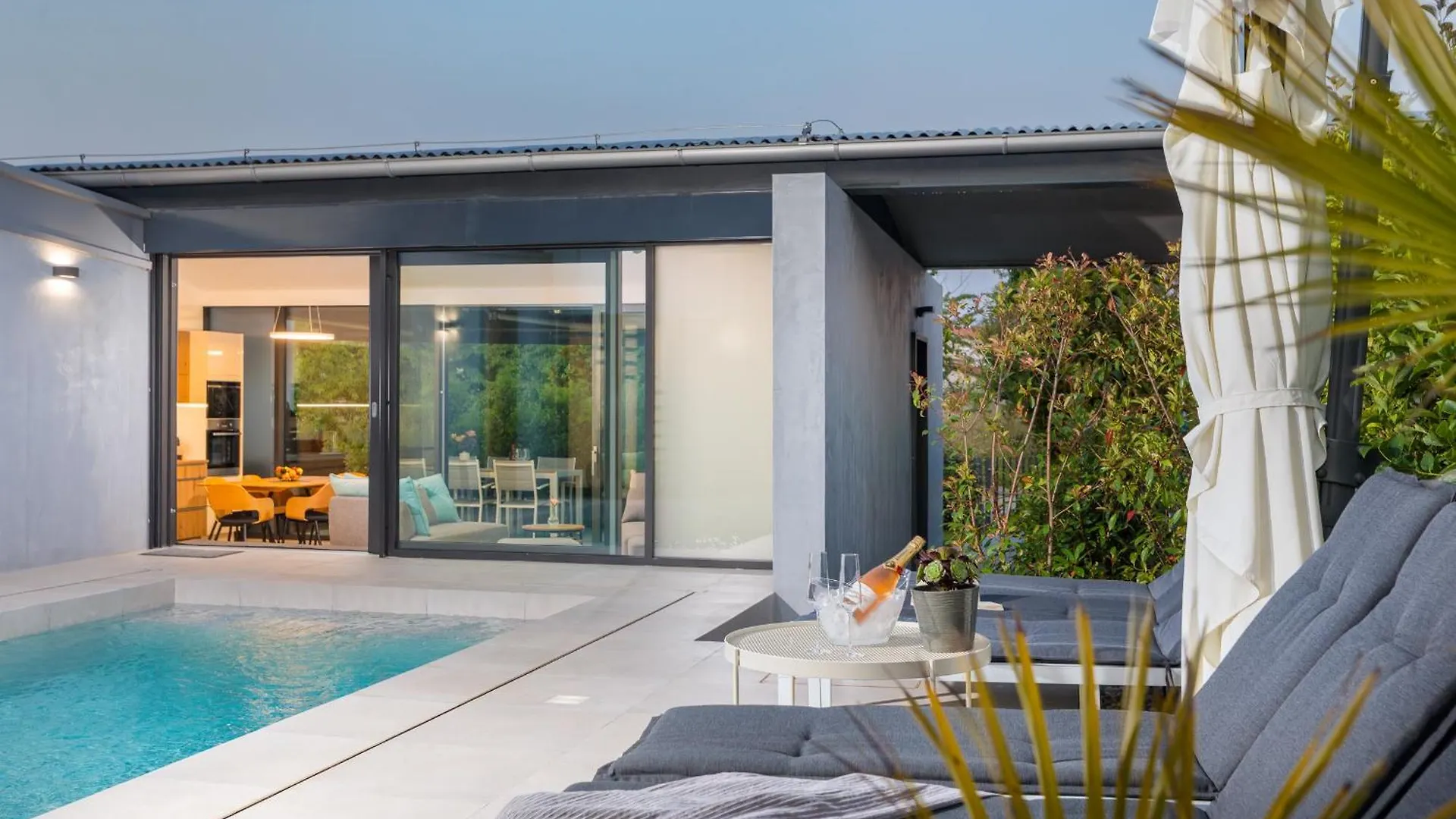 Villa Aselva with Pool near Kamenjak Nature Park Premantura 0*,