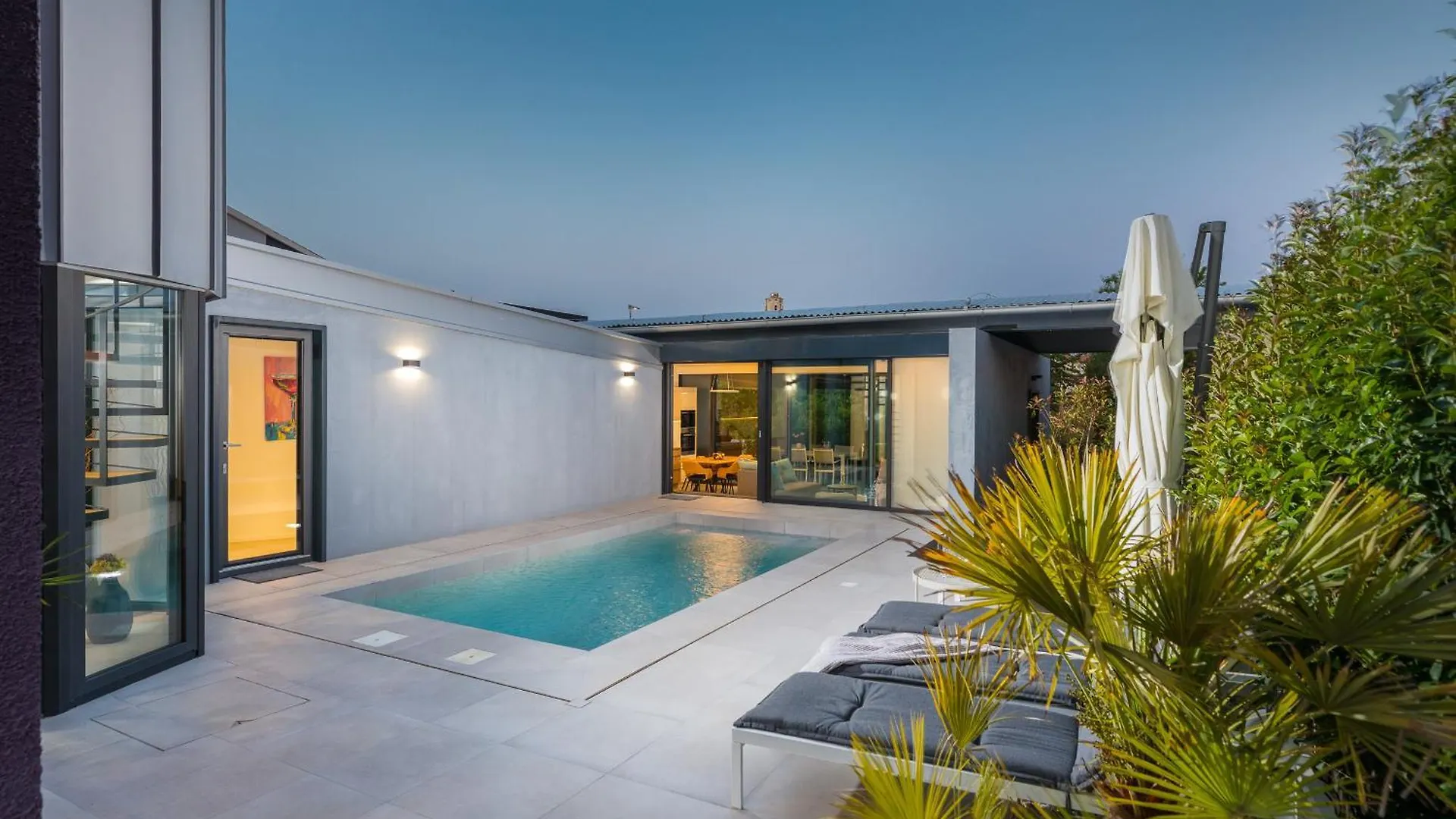 Villa Aselva with Pool near Kamenjak Nature Park Premantura