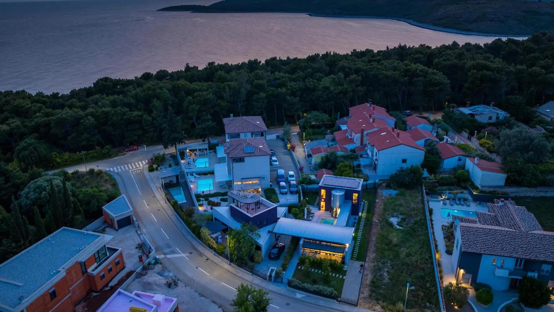 Villa Aselva with Pool near Kamenjak Nature Park Premantura 0*,  Κροατία
