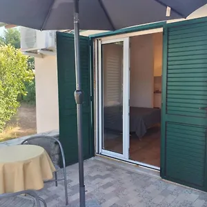  Apartment Luni